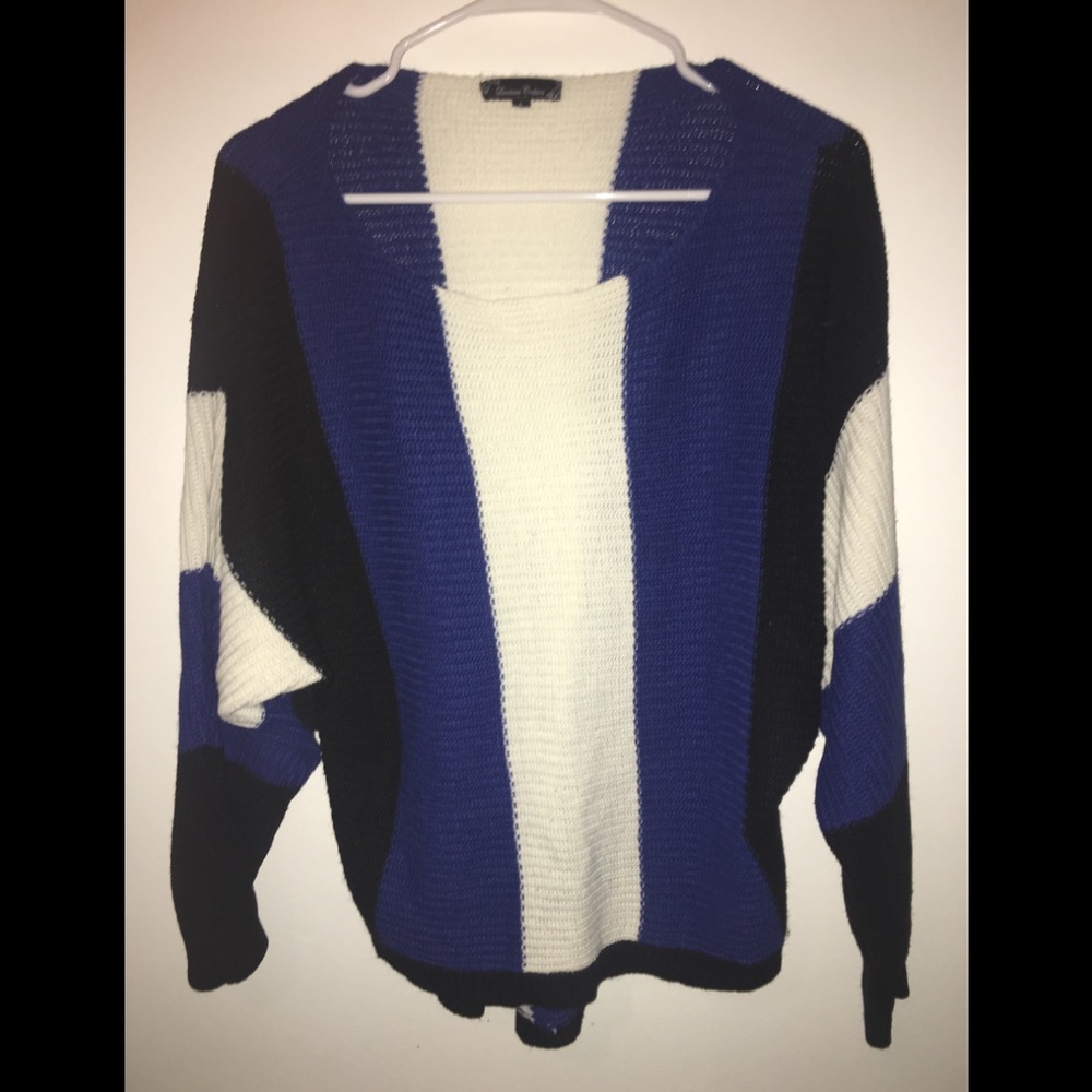 Blue black and white stripped long sleeve shirt
